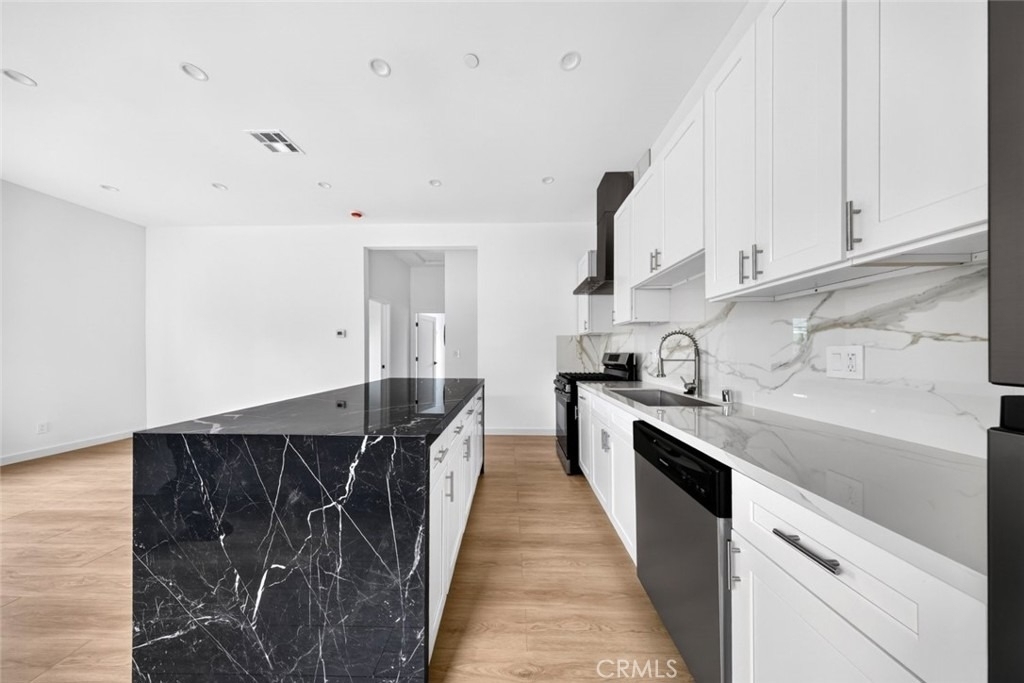 6514 Kraft Avenue - Photo 6
