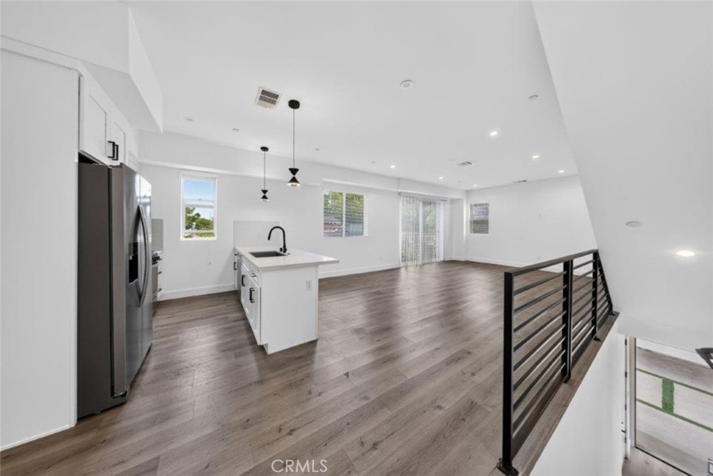 10853 Otsego Street - Photo 9