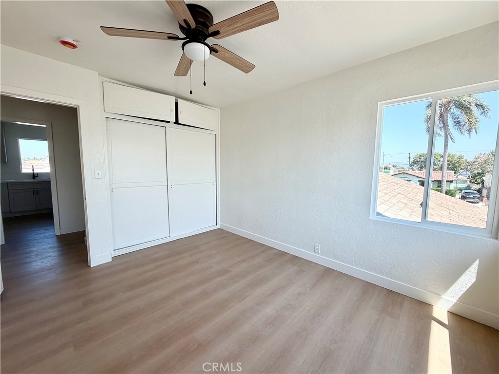 1426 1/2 W 83rd - Photo 6
