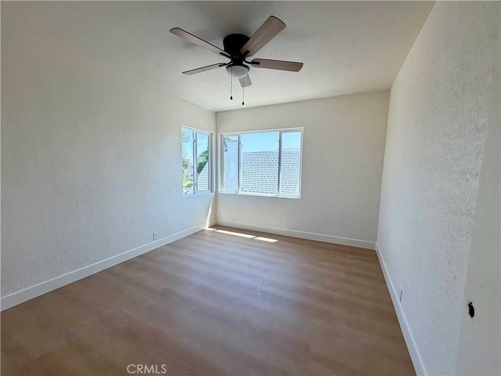 1426 1/2 W 83rd - Photo 7