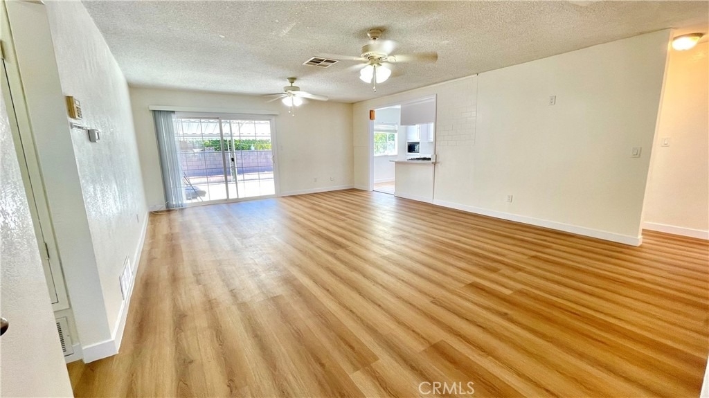 11652 Faculty Dr - Photo 3