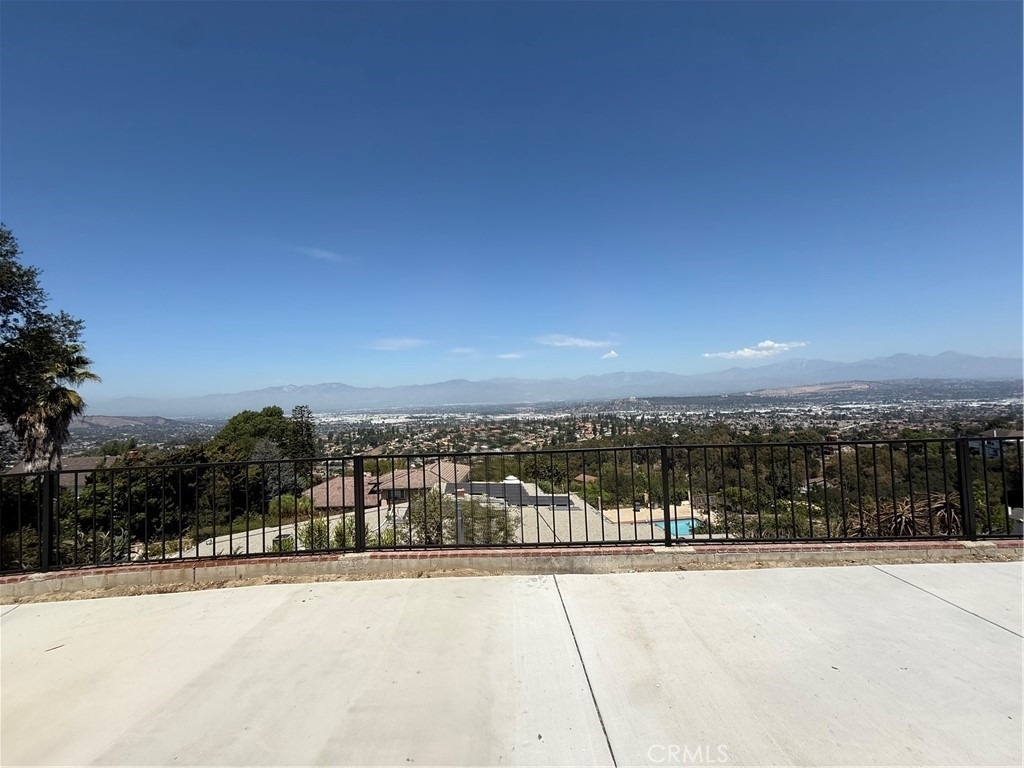 16371 Chella Drive - Photo 5