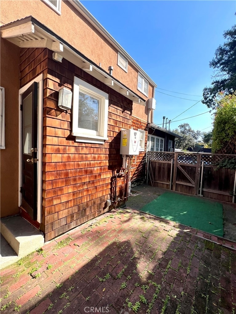180 W 9th Street - Photo 17