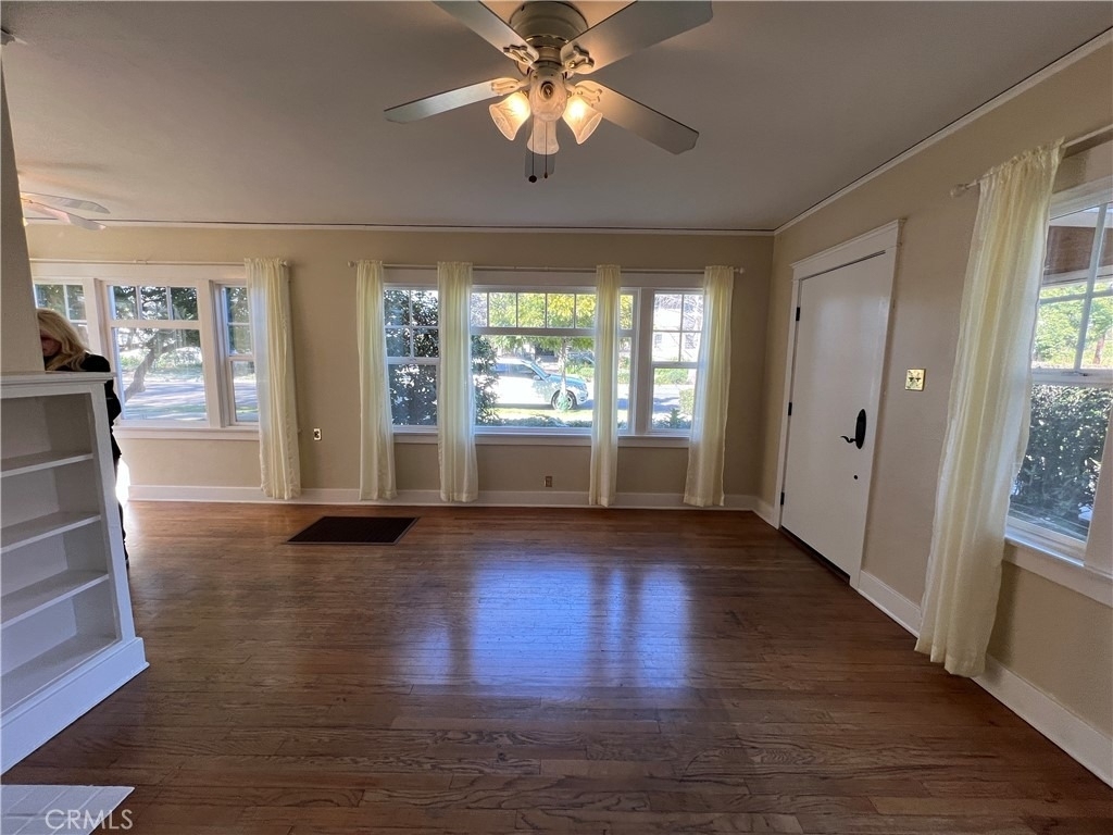 180 W 9th Street - Photo 4