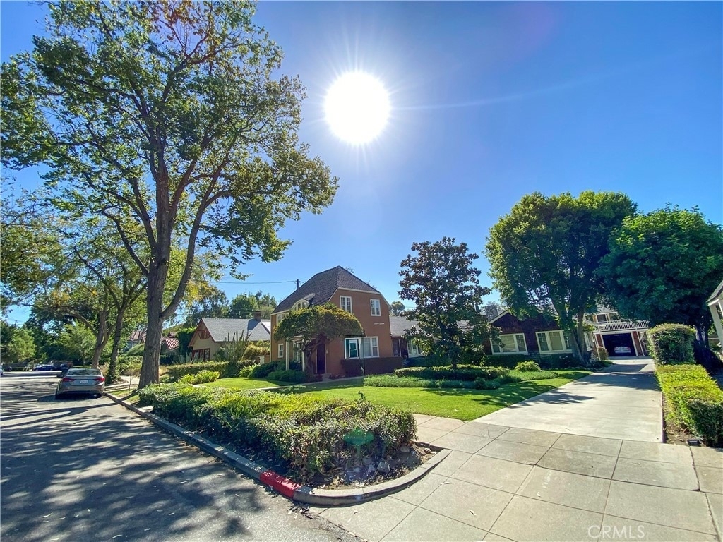 180 W 9th Street - Photo 19