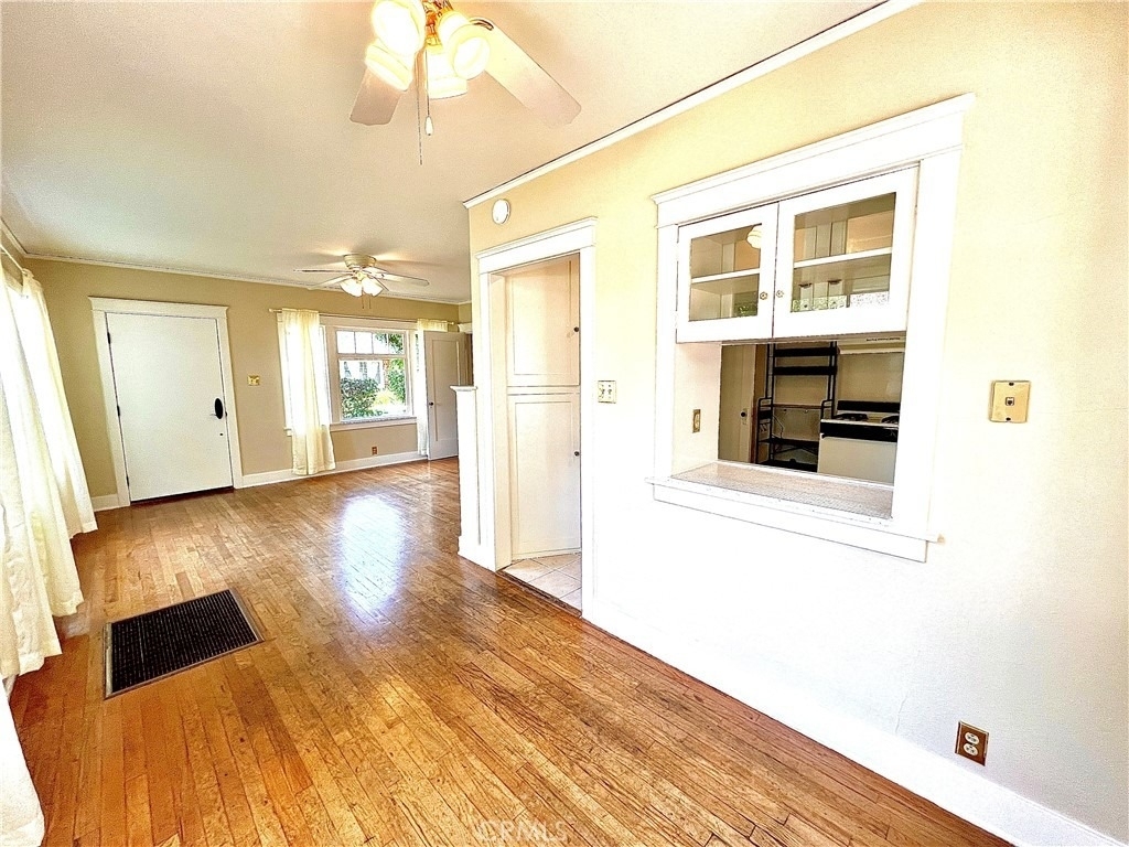 180 W 9th Street - Photo 5