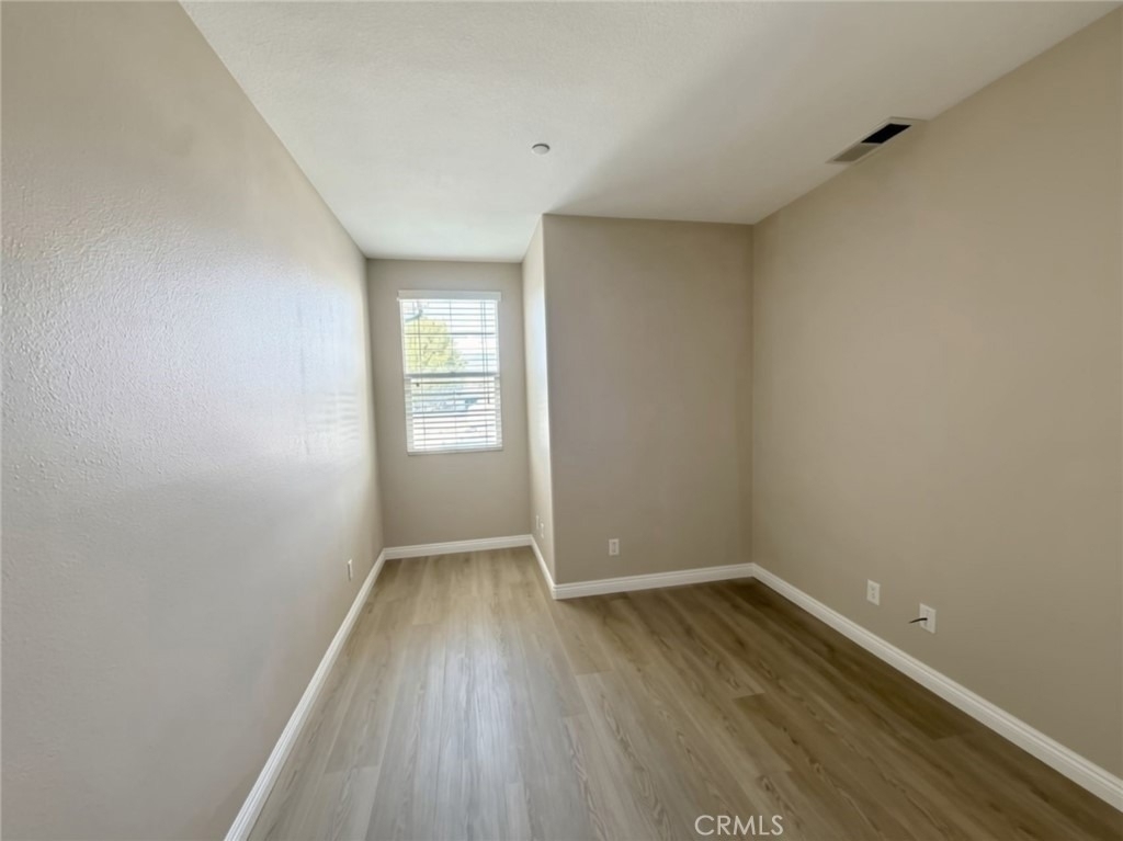13409 Mashona Avenue - Photo 12