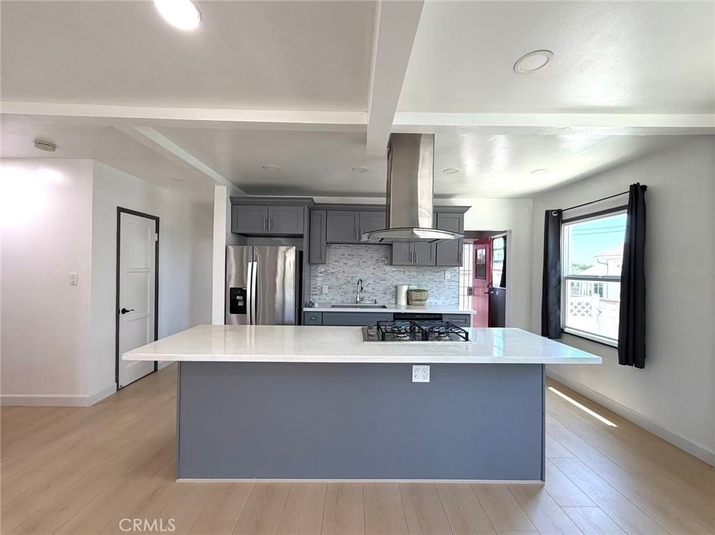 2132 Divine - Photo 0