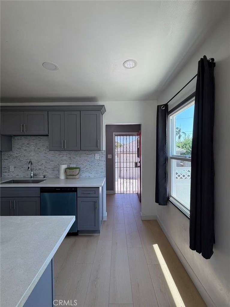 2132 Divine - Photo 11
