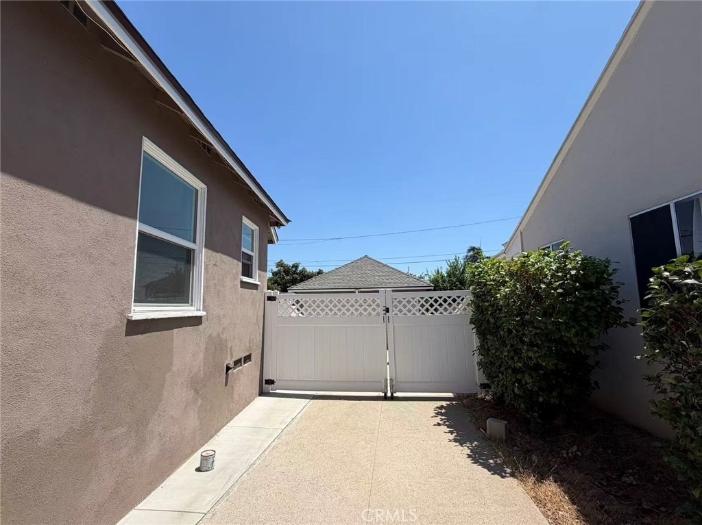2132 Divine - Photo 16