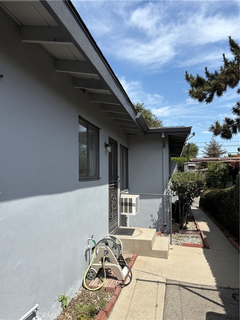 5633 Noel Drive - Photo 8