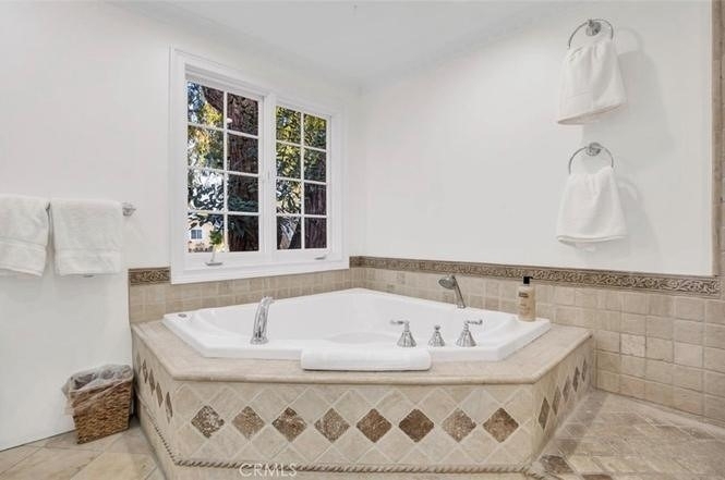 915 Edie Drive - Photo 4