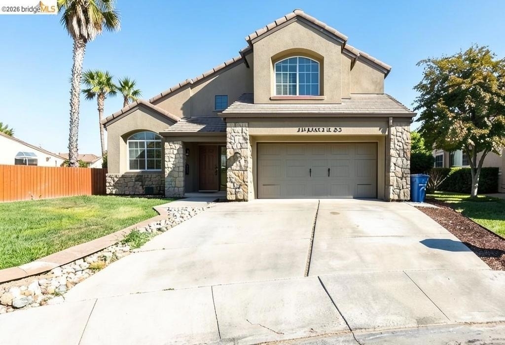 2413 Santa Cruz Ct - Photo 0
