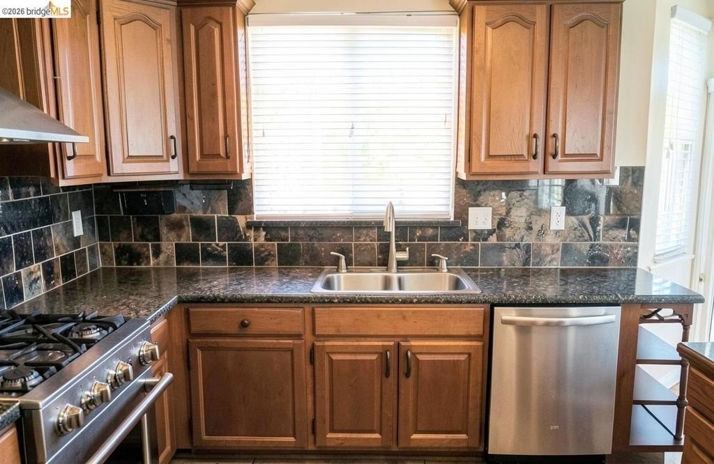 2413 Santa Cruz Ct - Photo 11