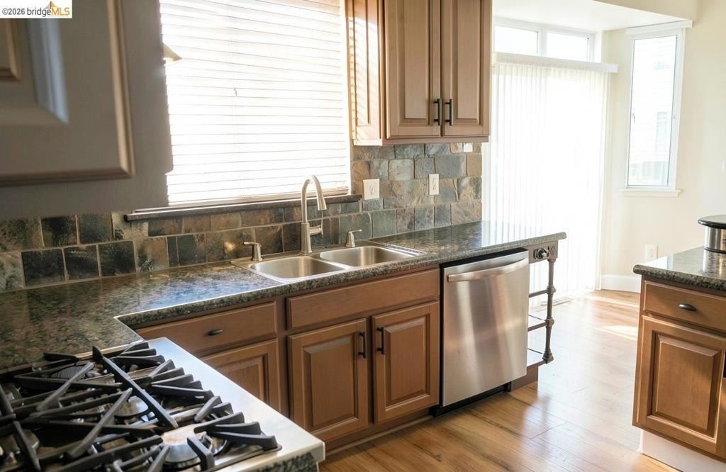 2413 Santa Cruz Ct - Photo 10