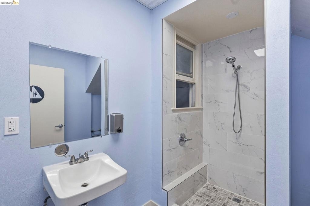 869 Woodside Way - Photo 8