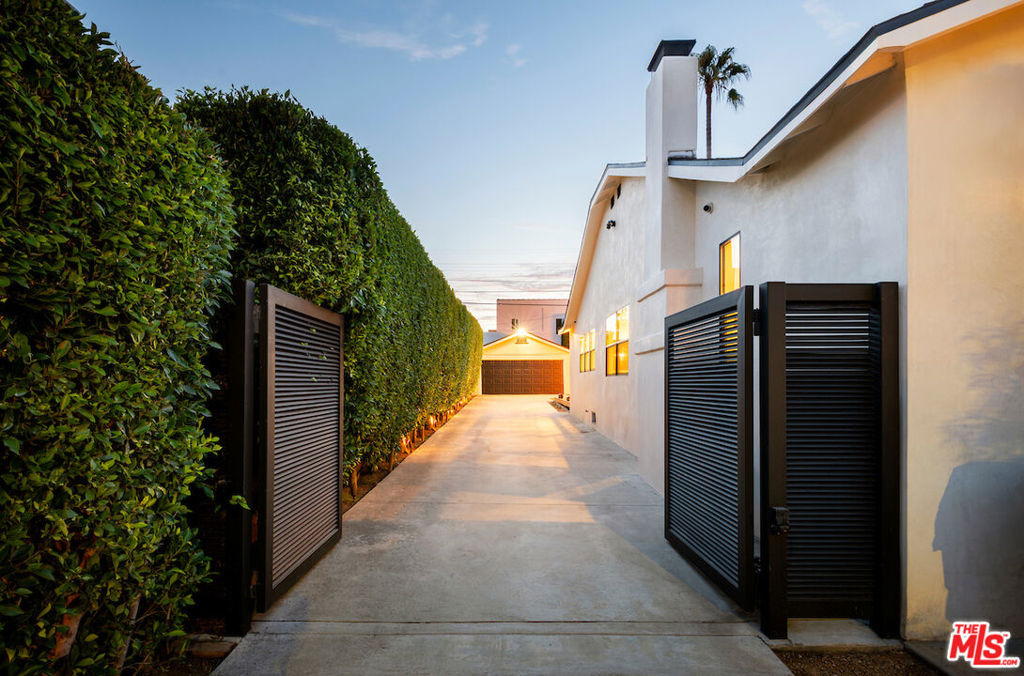 5319 West Boulevard - Photo 8