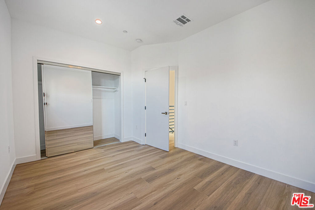 11443 Hatteras Street - Photo 16