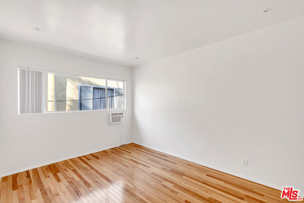 1915 S Shenandoah Street - Photo 12