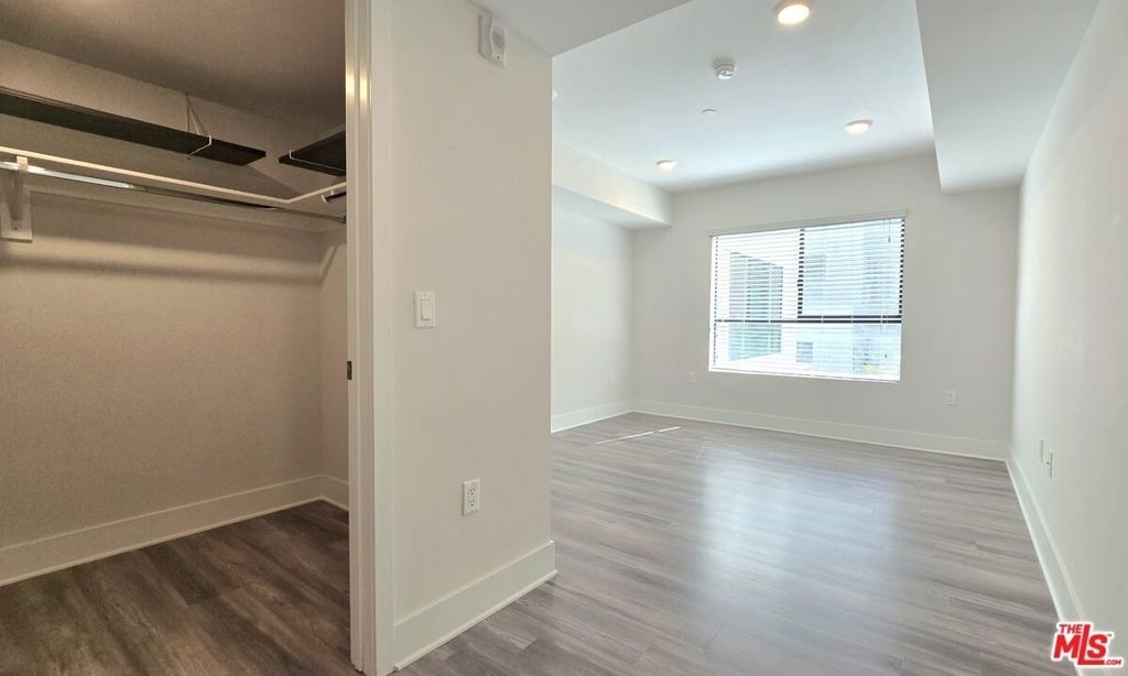 5030 Rosewood Avenue - Photo 10