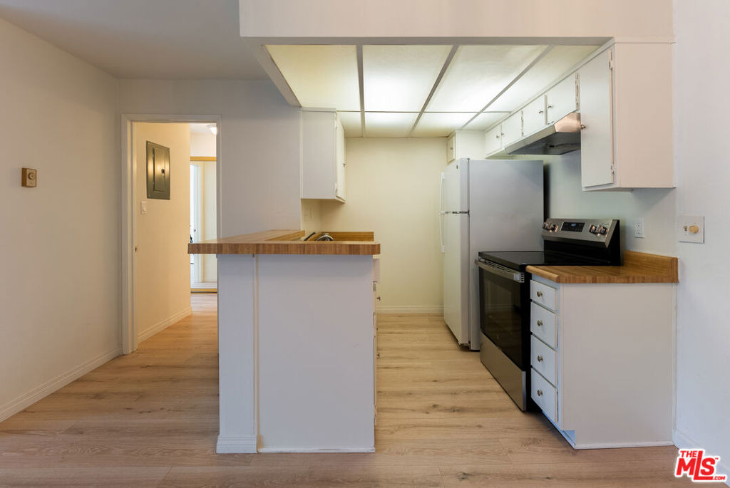 8163 Redlands Street - Photo 2