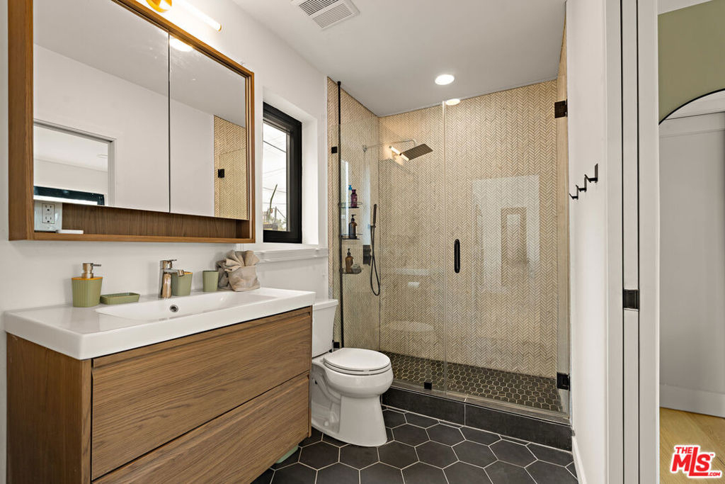 5204 Baltimore Street - Photo 32