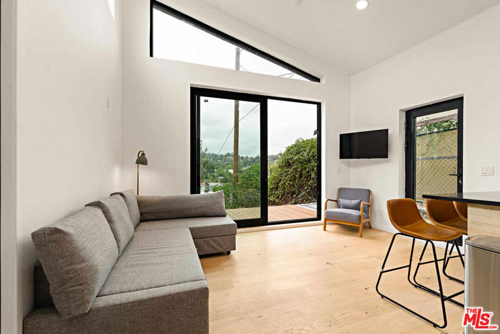 5204 Baltimore Street - Photo 14