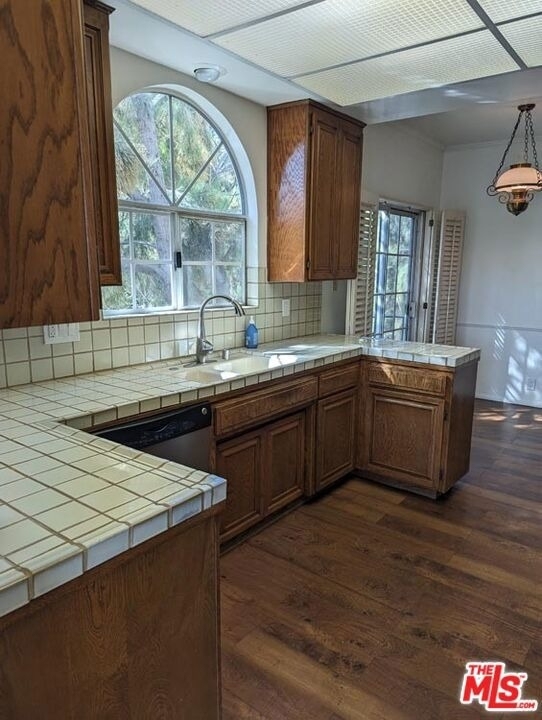 100 N Wetherly Drive - Photo 13