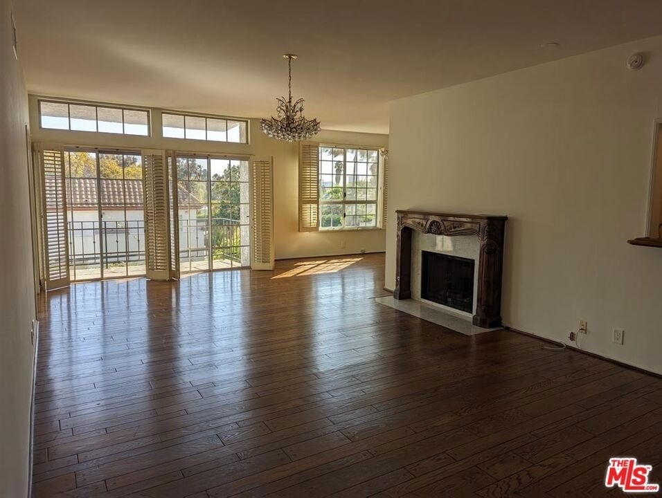 100 N Wetherly Drive - Photo 7