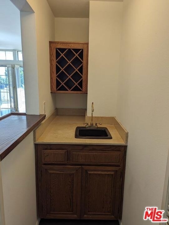 100 N Wetherly Drive - Photo 18