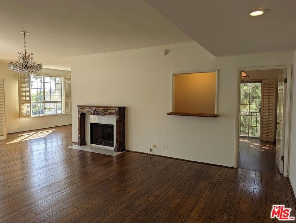 100 N Wetherly Drive - Photo 8