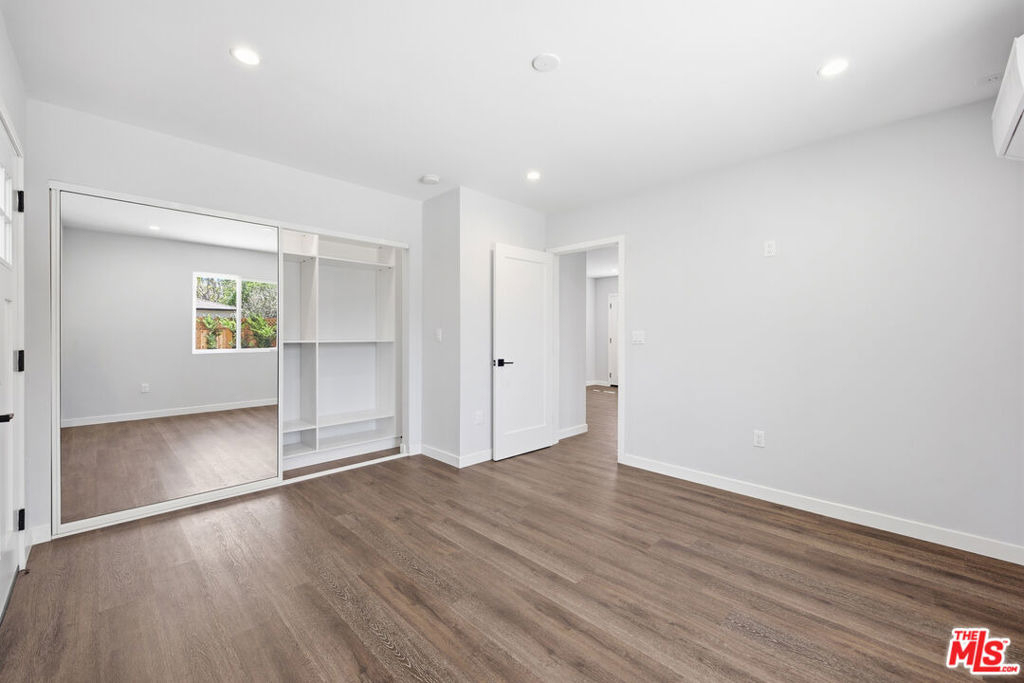 3121 Oakhurst Avenue - Photo 10