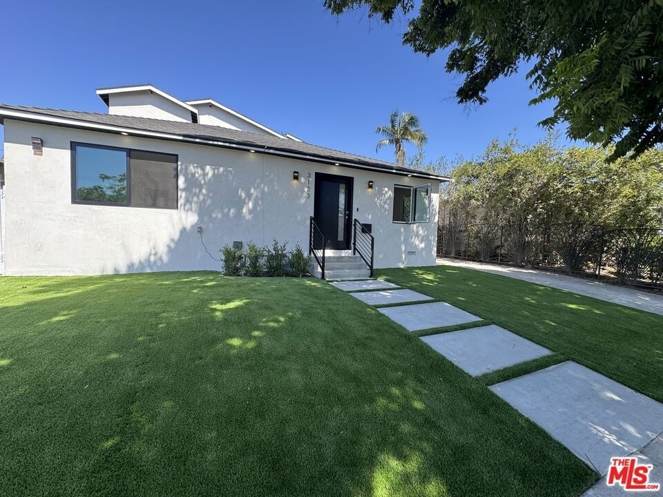3121 Oakhurst Avenue - Photo 8