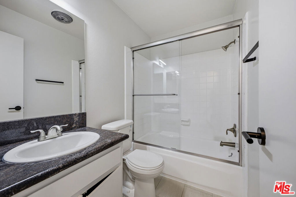 1352 S Carmelina Avenue - Photo 16