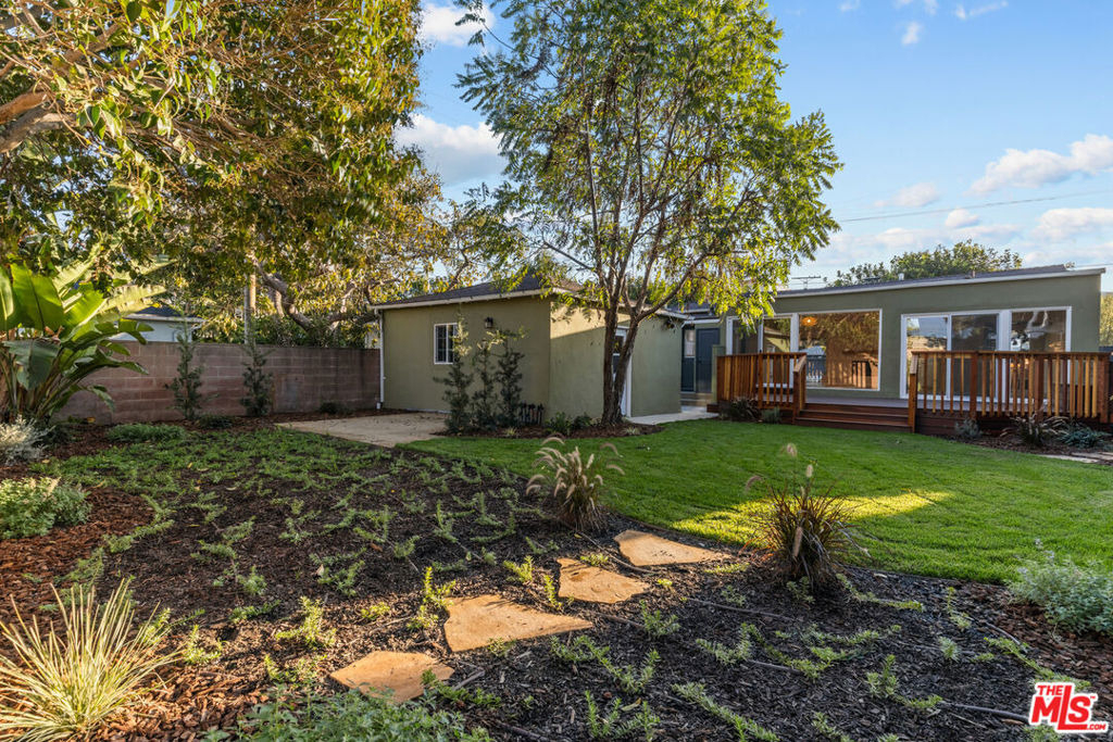 3760 Beethoven Street - Photo 20