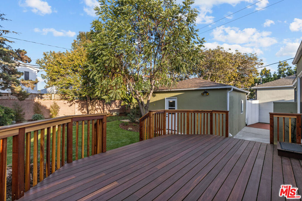 3760 Beethoven Street - Photo 19