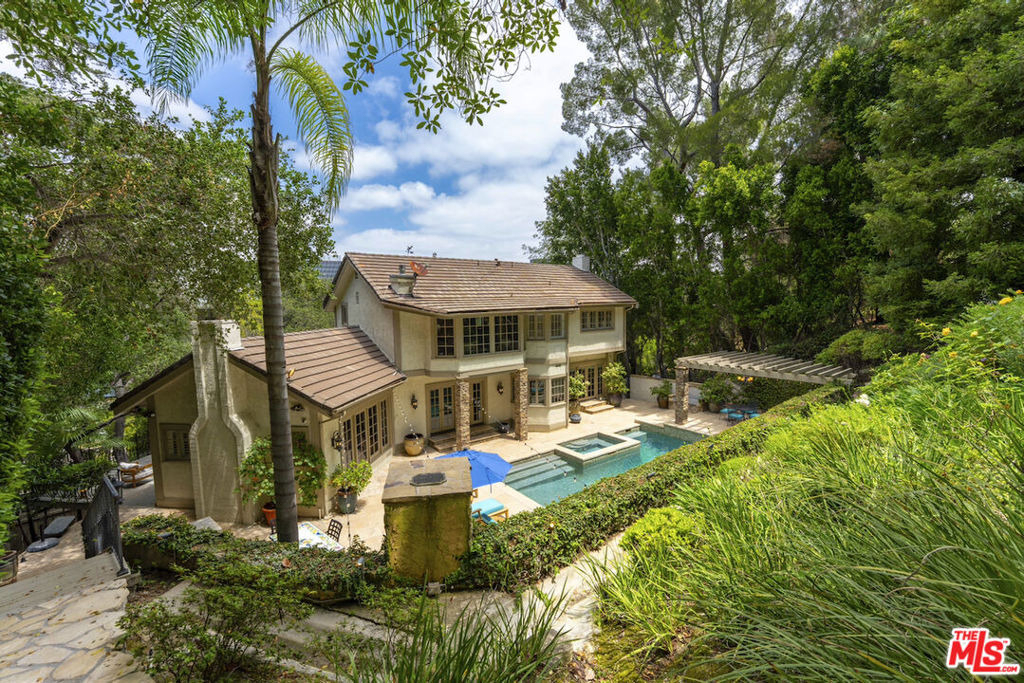 15938 Valley Vista Boulevard - Photo 48