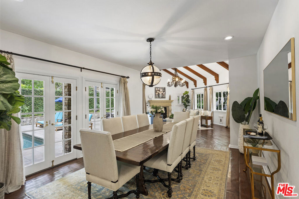 15938 Valley Vista Boulevard - Photo 4