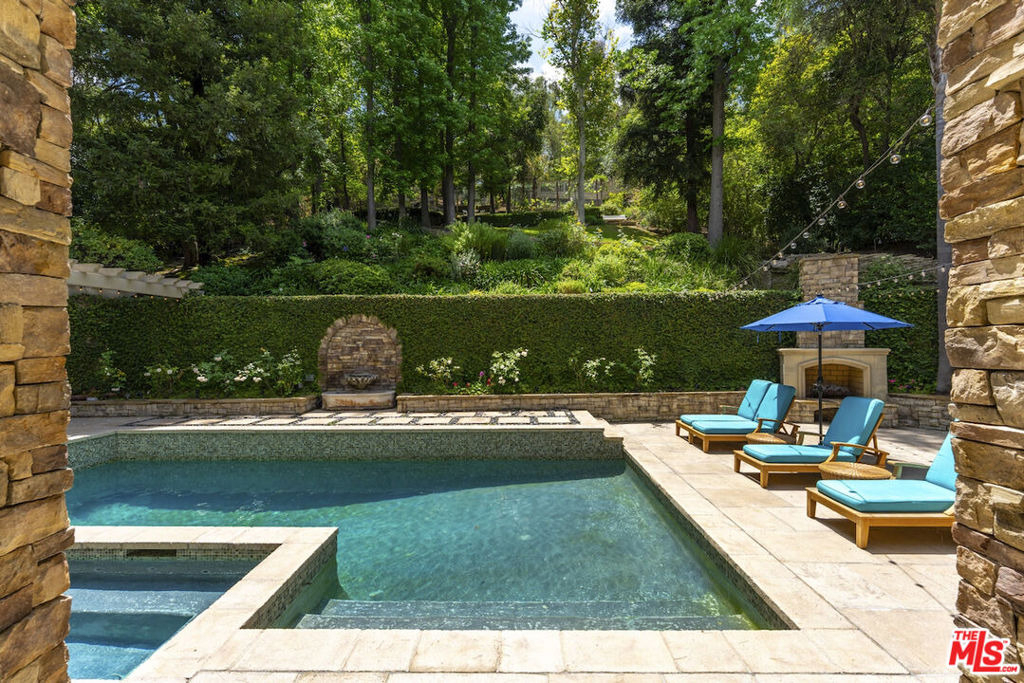 15938 Valley Vista Boulevard - Photo 35