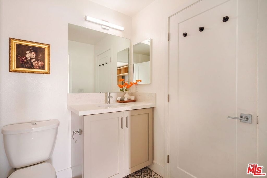 2911 W Exposition Place - Photo 4