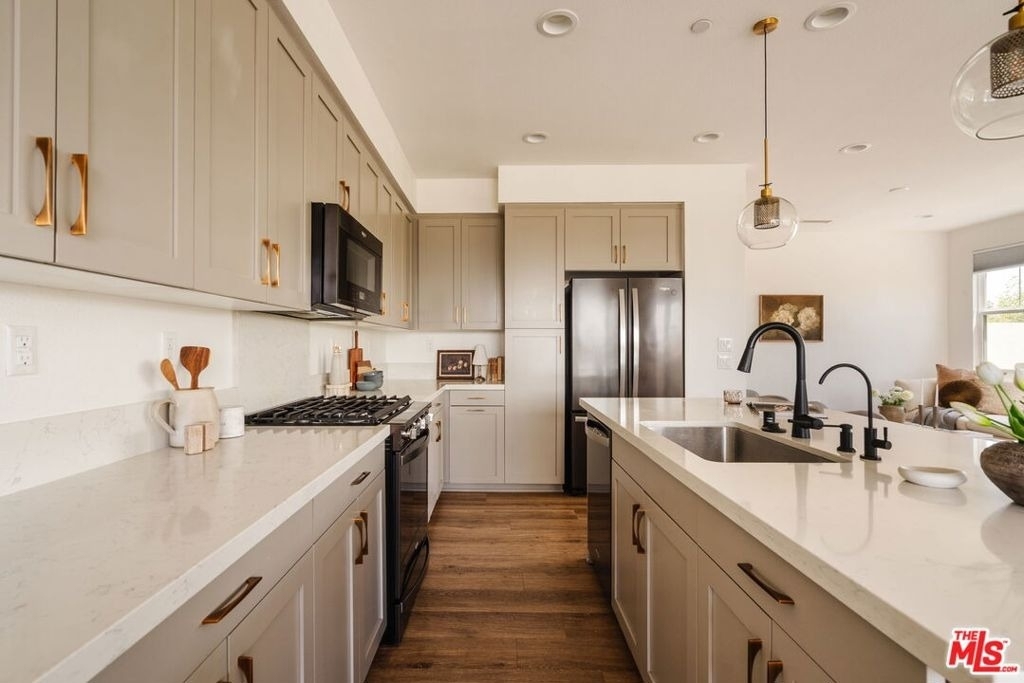 2911 W Exposition Place - Photo 20