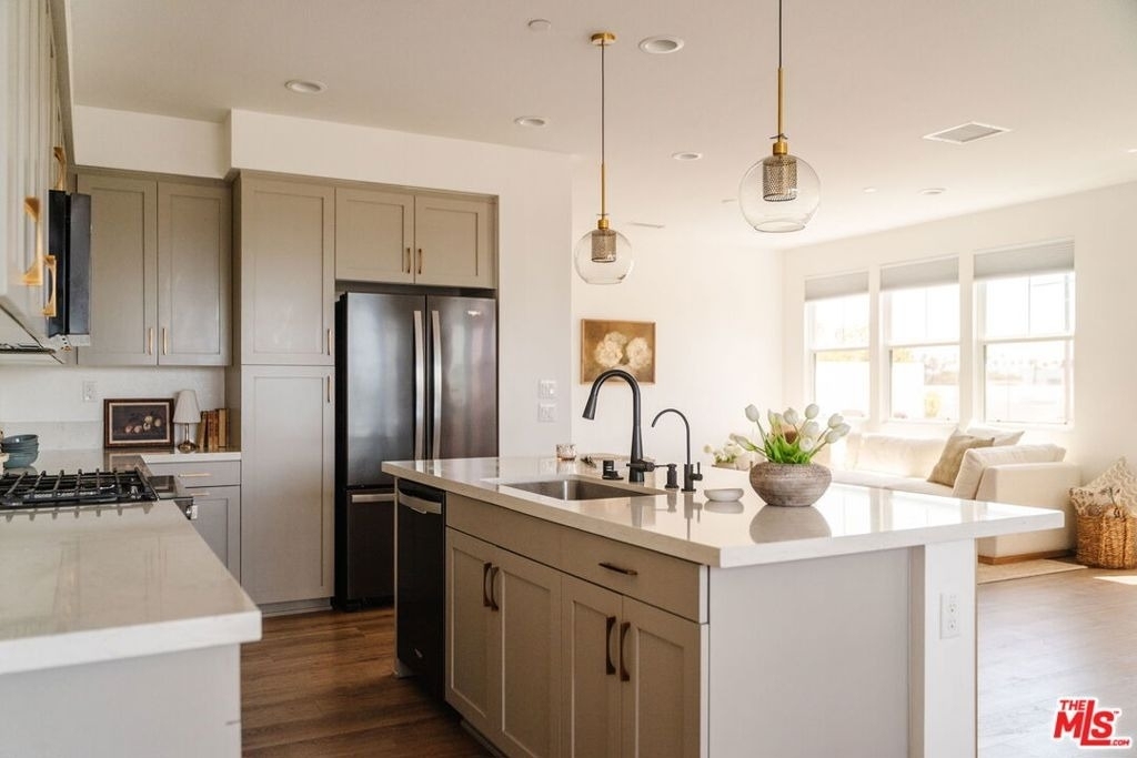 2911 W Exposition Place - Photo 19