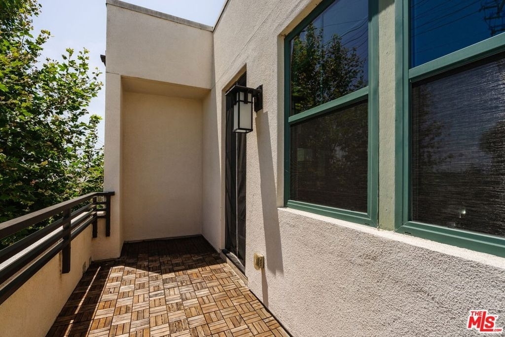 2911 W Exposition Place - Photo 28