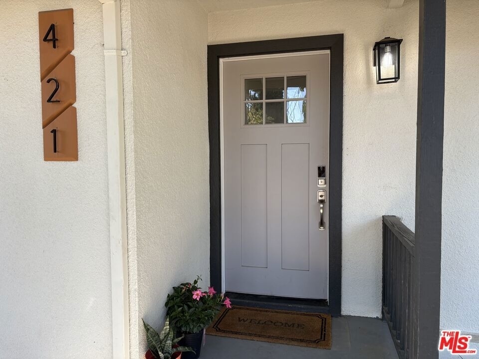 421 Emerson Avenue - Photo 0