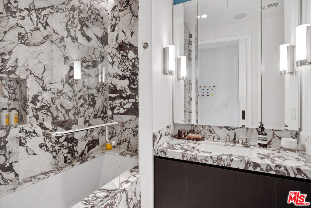 8420 W Sunset Boulevard - Photo 30