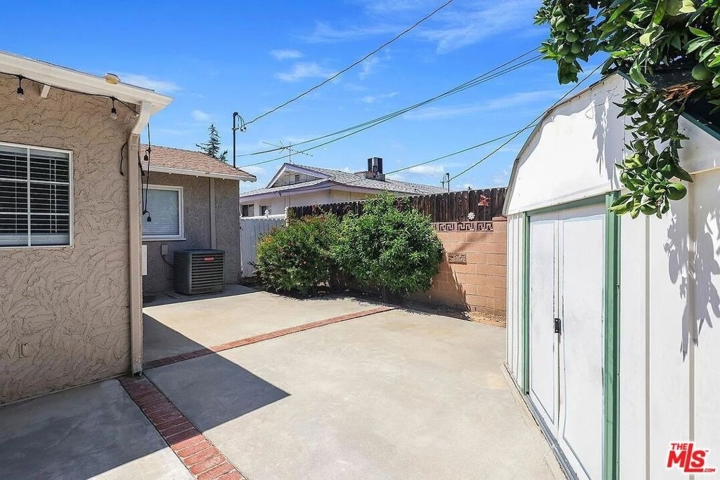 22459 Covello Street - Photo 29