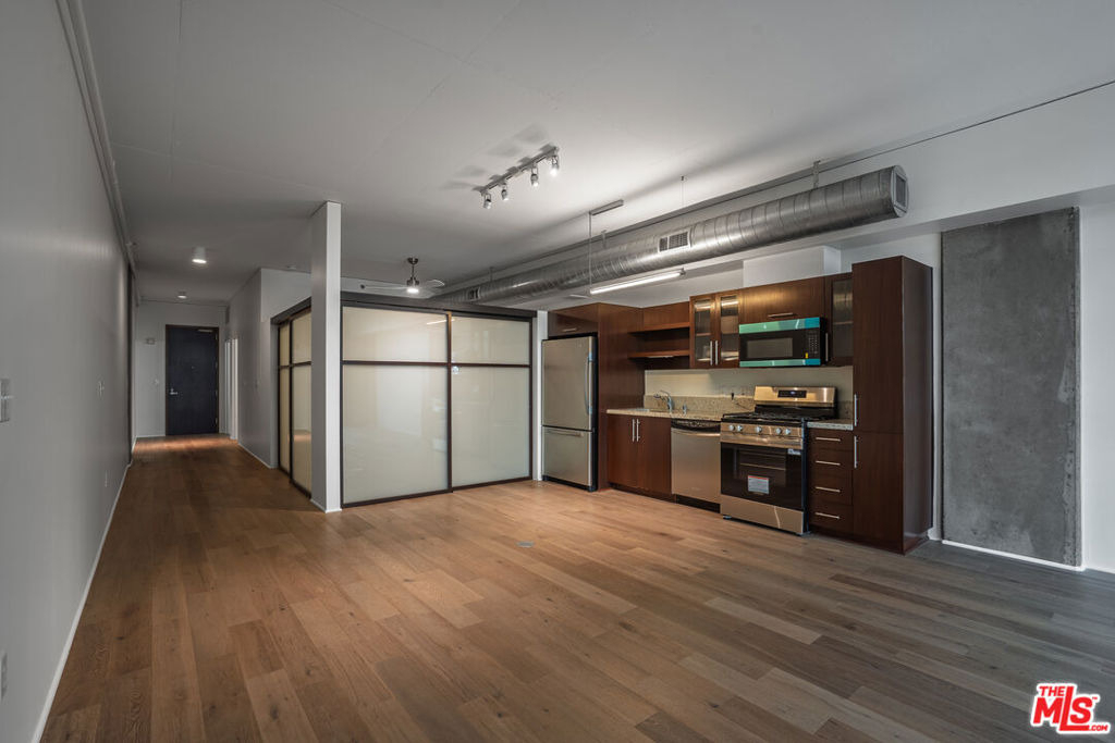 1111 S Grand Avenue - Photo 30