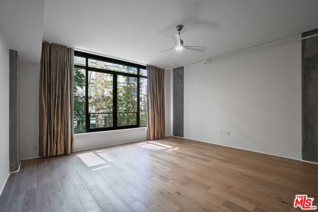 1111 S Grand Avenue - Photo 24