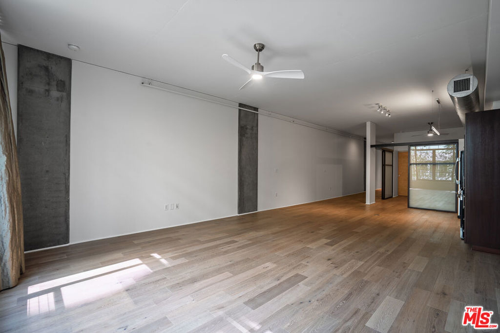 1111 S Grand Avenue - Photo 27