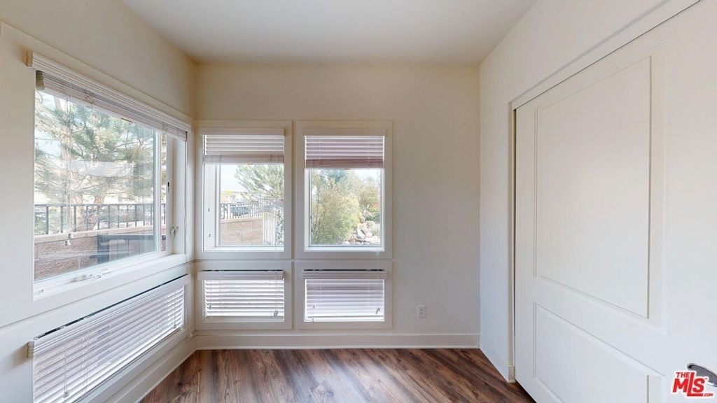 12073 Carabela Court - Photo 6